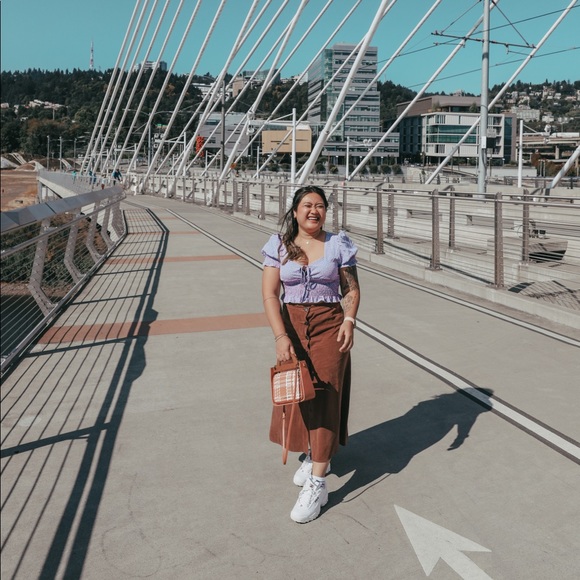 Meet your Posher, Lillian! - Picture 1 of 2